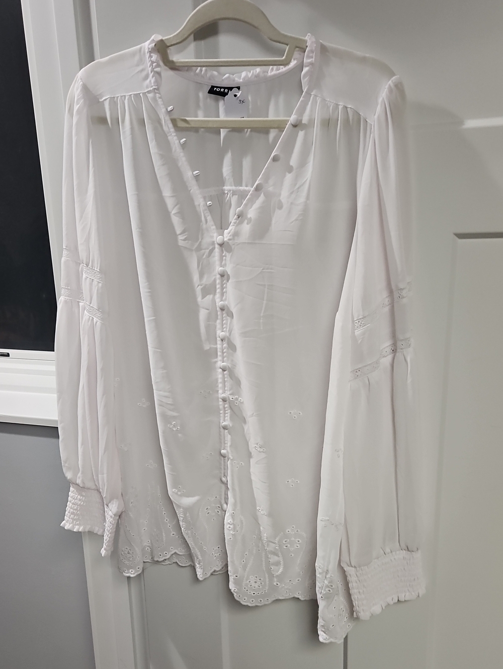 torrid White Embroidered Button-Front Peasant Blouse